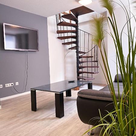 Traumhaftes Privatzimmer In คาร์ลสรูเฮอ ภายนอก รูปภาพ