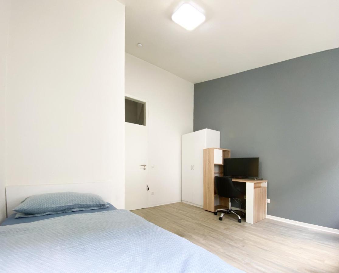 Traumhaftes Privatzimmer In คาร์ลสรูเฮอ ภายนอก รูปภาพ