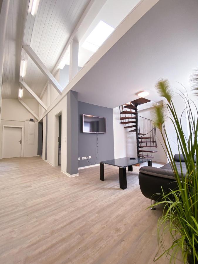 Traumhaftes Privatzimmer In คาร์ลสรูเฮอ ภายนอก รูปภาพ