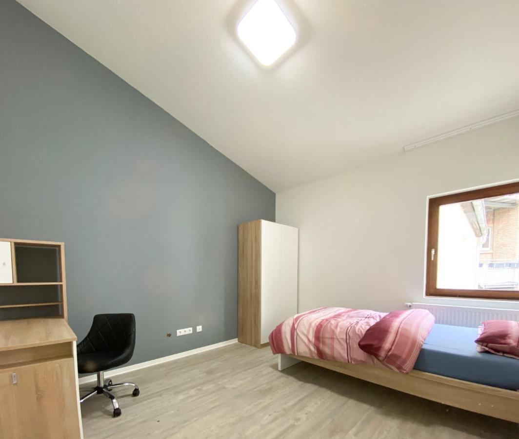 Traumhaftes Privatzimmer In คาร์ลสรูเฮอ ภายนอก รูปภาพ