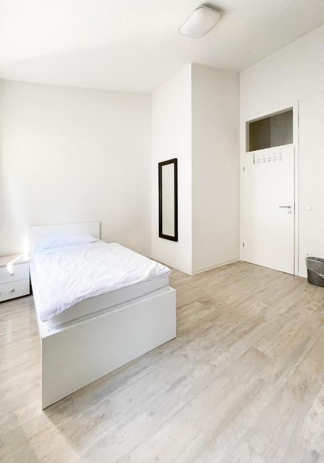 Traumhaftes Privatzimmer In คาร์ลสรูเฮอ ภายนอก รูปภาพ