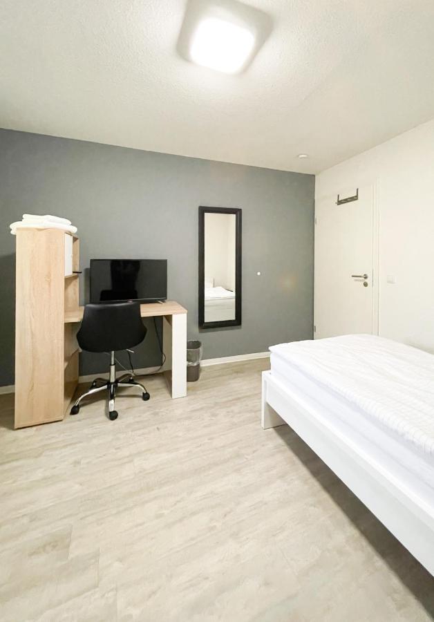Traumhaftes Privatzimmer In คาร์ลสรูเฮอ ภายนอก รูปภาพ